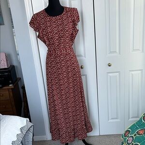 Bohme Rust and Tan Dress with tie back and ruffle sleeves. Large